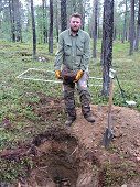 Muonionalusta Expedition - Mike Farmer with one of his finds.