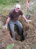 Muonionalusta Expedition - Greg digs down to his 110kg meteorite.